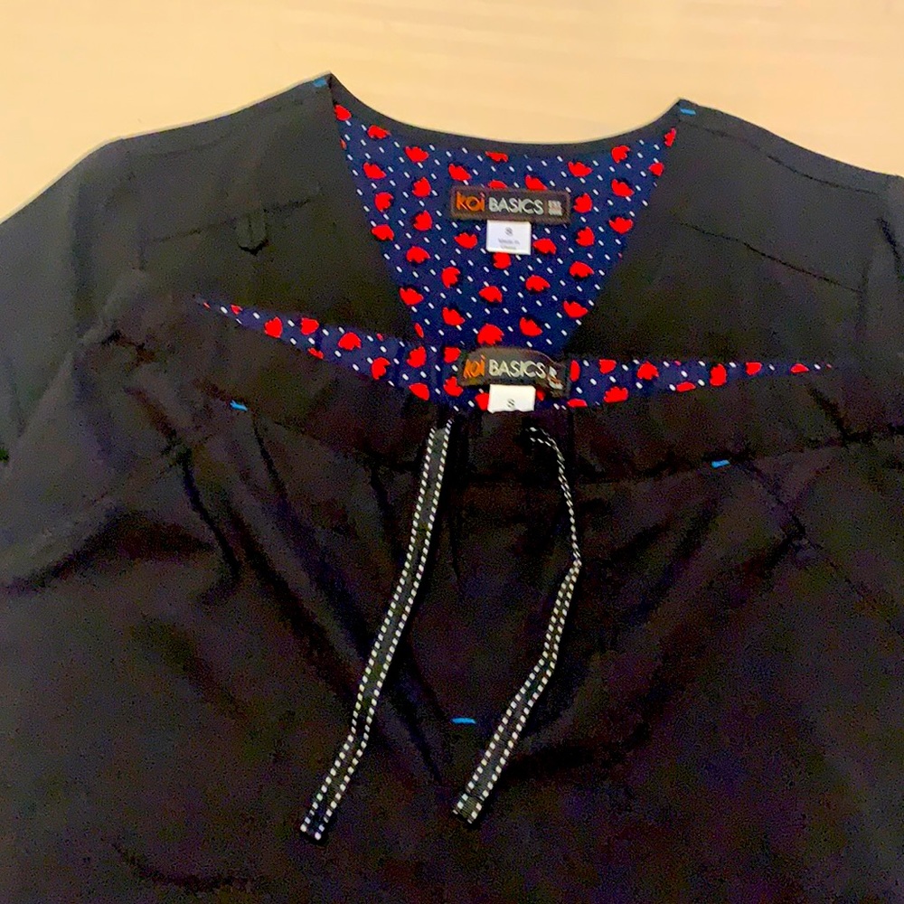 KOI scrubs